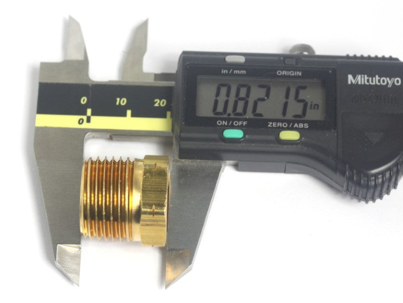 Showing the measurement length wise of a Tube Fitting 1/4" NPT Female Inside Thread to 1/2" NPT Male Outside Thread