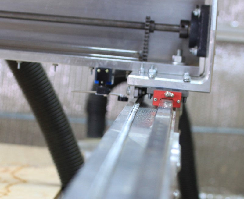 Fabricator Pro CNC Router view of the HIWIN spec linear guide and bearing block and the gantry end