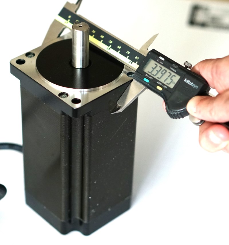 Measurement of the width of the front frame of the 1600 oz-in 12NM open loop stepper motor